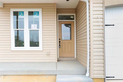 3360 Forestview Gardens Dr, Cincinnati, OH 45211 photo 3