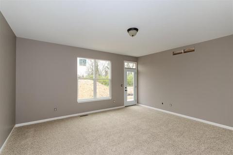 3360 Forestview Gardens Dr, Cincinnati, OH 45211 photo 5
