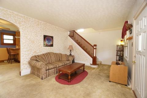 6750 Britton Ave, Cincinnati, OH 45227 photo 4
