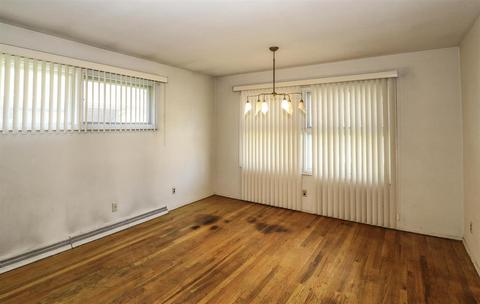 29 Hamlin Dr, Greenhills, OH 45218 photo 5