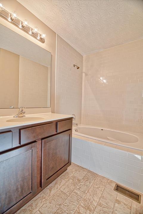 178 Shanda Dr, Monroe, OH 45050 photo 9
