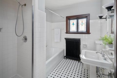 3040 Observatory Ave, Cincinnati, OH 45208 photo 16
