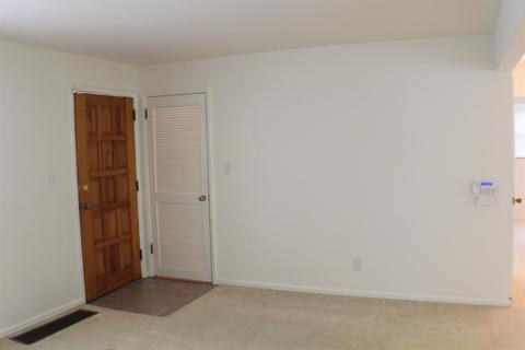1109 Murkett Ct, Cincinnati, OH 45231 photo 3