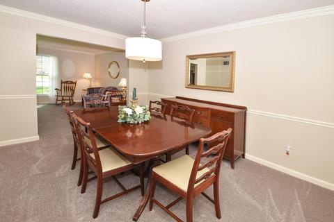 1143 White Pine Ct, Cincinnati, OH 45255 photo 5