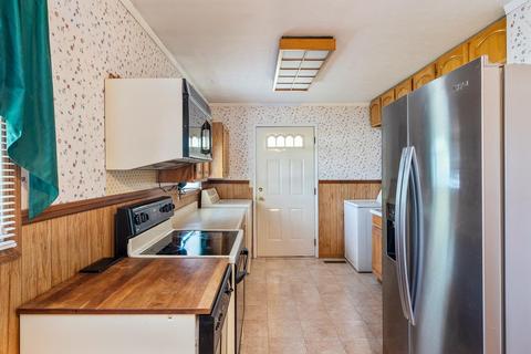 2412 Lynnfork Ave, Cincinnati, OH 45231 photo 4