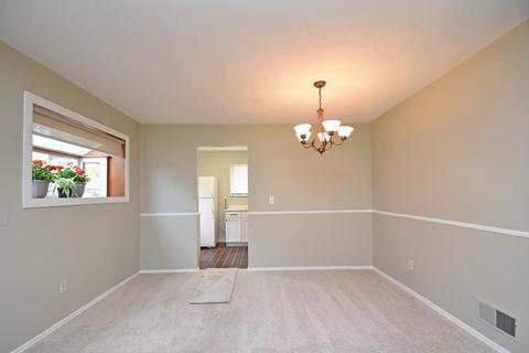 961 Hollytree Dr, Cincinnati, OH 45231 photo 7