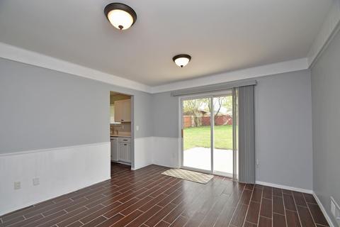 961 Hollytree Dr, Cincinnati, OH 45231 photo 12