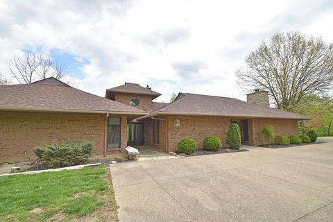 2810 Devils Backbone Rd, Cincinnati, OH 45233 photo 1