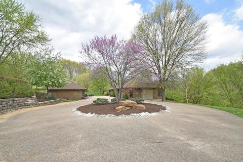 2810 Devils Backbone Rd, Cincinnati, OH 45233 photo 2