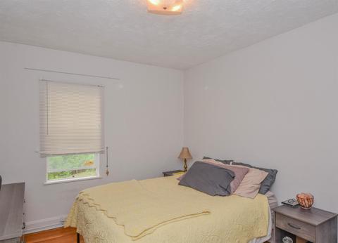 3263 Berwyn Pl, Cincinnati, OH 45209 photo 4
