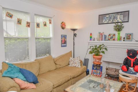 3263 Berwyn Pl, Cincinnati, OH 45209 photo 6