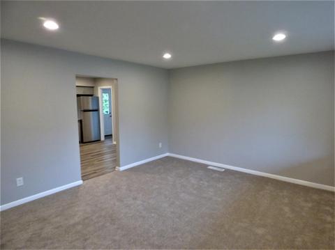700 Danbury Rd, Forest Park, OH 45240 photo 3