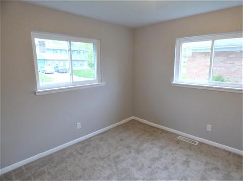 700 Danbury Rd, Forest Park, OH 45240 photo 13