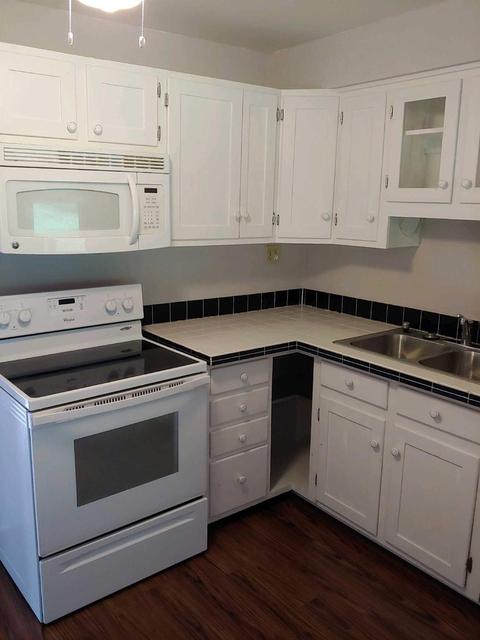 71 Damon Rd, Greenhills, OH 45218 photo 9