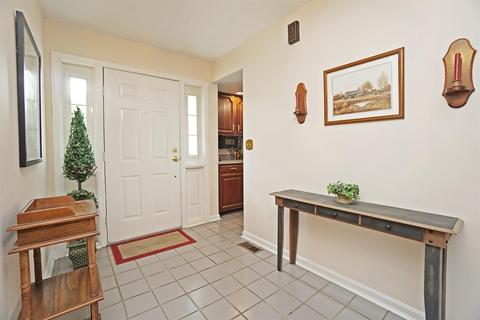 3182 Red Brick Ct, Maineville, OH 45039 photo 2