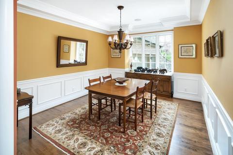 37 Hampton Ln, Cincinnati, OH 45208 photo 4