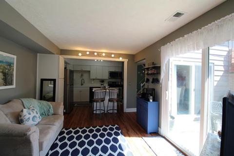 287 Jonathan Ct, Cincinnati, OH 45255 photo 6