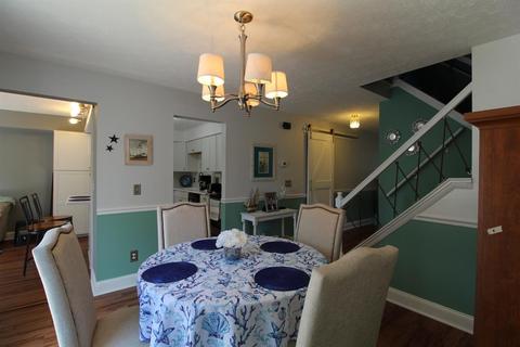 287 Jonathan Ct, Cincinnati, OH 45255 photo 4