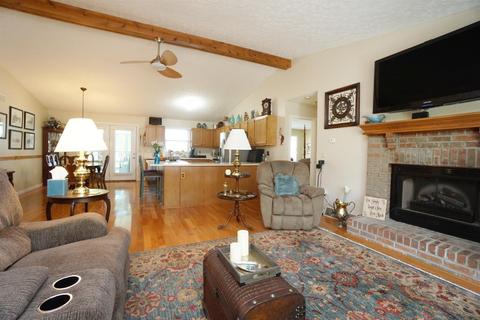 101 Leonard Dr, Blanchester, OH 45107 photo 4