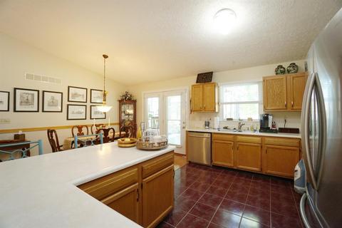 101 Leonard Dr, Blanchester, OH 45107 photo 8