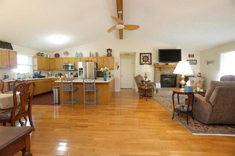 101 Leonard Dr, Blanchester, OH 45107 photo 5
