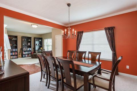 1064 Oak Forest Dr, Morrow, OH 45152 photo 3