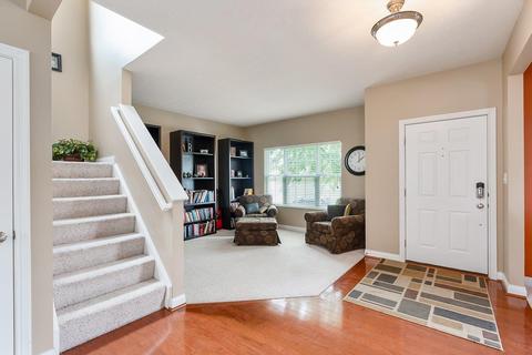 1064 Oak Forest Dr, Morrow, OH 45152 photo 2