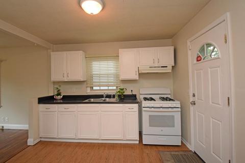 6281 Ridgefield Dr, Cincinnati, OH 45224 photo 8