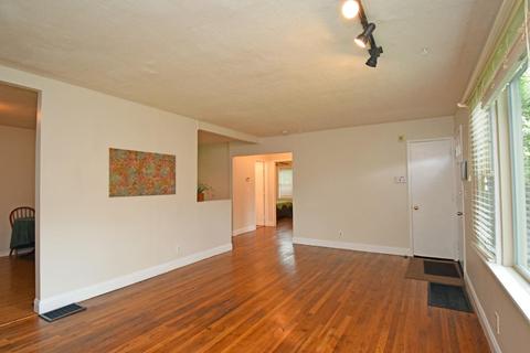 6281 Ridgefield Dr, Cincinnati, OH 45224 photo 5