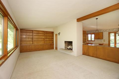 6689 Pine Knoll Dr, Cincinnati, OH 45224 photo 8