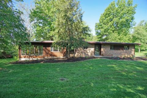 6689 Pine Knoll Dr, Cincinnati, OH 45224 photo 2
