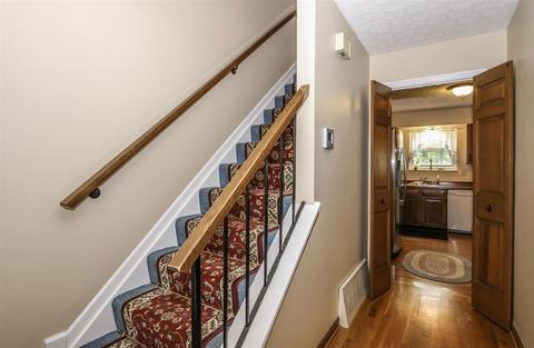 903 Sarbrook Dr, Cincinnati, OH 45231 photo 3