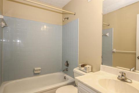 903 Sarbrook Dr, Cincinnati, OH 45231 photo 17