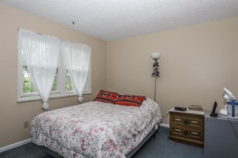 903 Sarbrook Dr, Cincinnati, OH 45231 photo 12