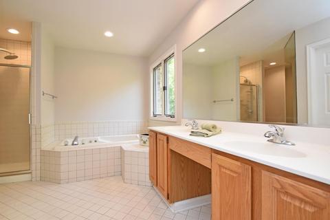 3278 Lamarc Trl, Evendale, OH 45241 photo 13