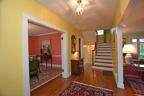 3828 Broadview Dr, Cincinnati, OH 45208 photo 3