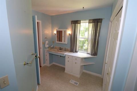 4146 Drummore Ln, Cincinnati, OH 45245 photo 9
