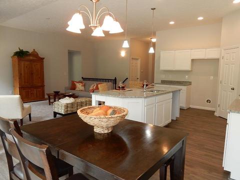 698 Oak Forest Dr, Morrow, OH 45152 photo 9