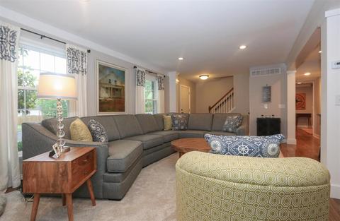 9937 Zig Zag Rd, Montgomery, OH 45242 photo 3