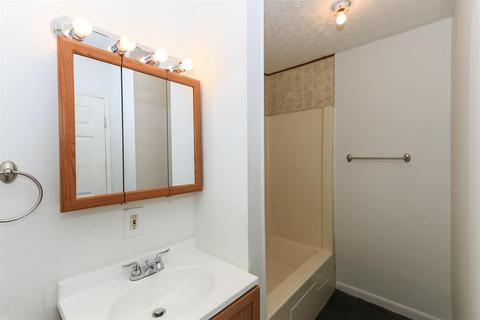 8728 Grenada Dr, Cincinnati, OH 45231 photo 15