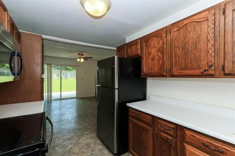 8728 Grenada Dr, Cincinnati, OH 45231 photo 9
