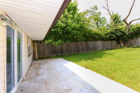 8728 Grenada Dr, Cincinnati, OH 45231 photo 23
