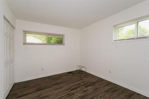 8728 Grenada Dr, Cincinnati, OH 45231 photo 16