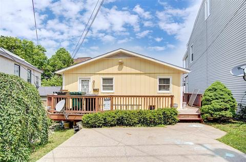 583 Torrence Ln, Cincinnati, OH 45208 photo 1