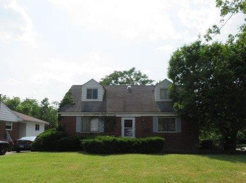 9067 Ranchill Dr, Cincinnati, OH 45231 photo 2