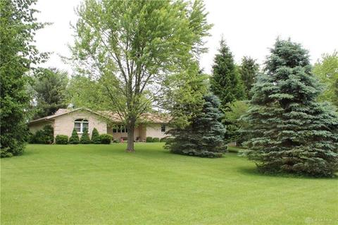27 Shield Dr, Eaton, OH 45320 photo 2