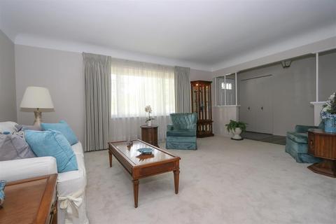 6680 Daly Rd, Cincinnati, OH 45224 photo 5