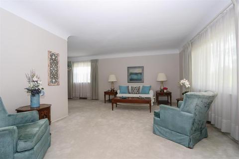 6680 Daly Rd, Cincinnati, OH 45224 photo 4