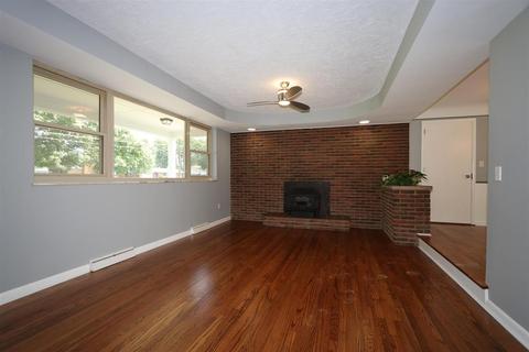 593 Sonny Ln, Cincinnati, OH 45244 photo 4