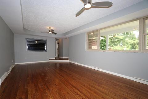 593 Sonny Ln, Cincinnati, OH 45244 photo 5
